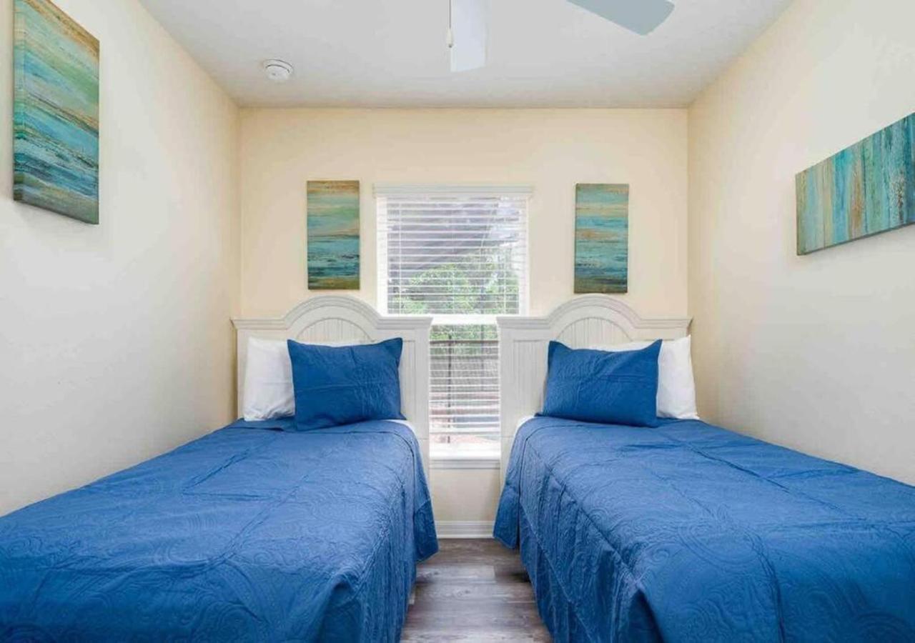 5 Bedroom, 7 Bed , 3 Bathroom Midterm Rental Home With Pool And Game Room, Near Disney 대번포트 외부 사진